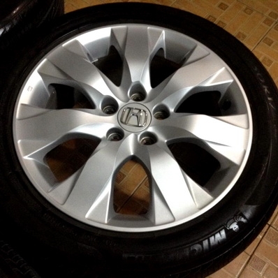 ล้อแท้ 17 นิ้ว ACCORD G8 - 5 รู114 ล้อแท้ 17 นิ้ว ACCORD G8 - 5 รู114