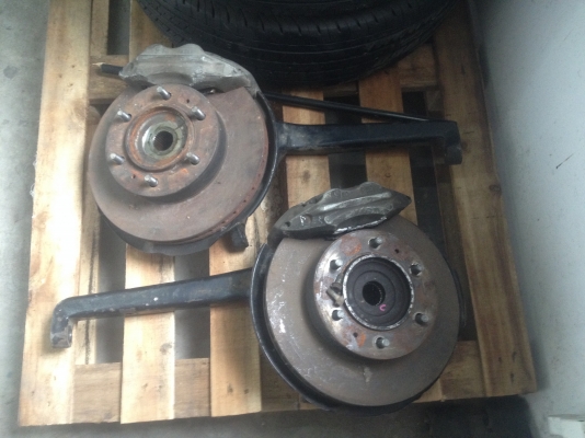 ขายดุมล้อหน้าติดคอม้า