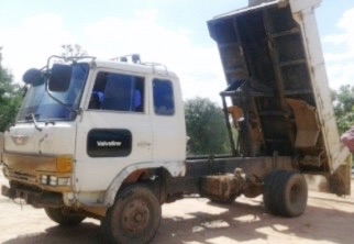 HINO FD 195 HP HO6C-TURBO หกล้อดั๊มพ์ กระบะดั๊มพ์เหล็ก 6 ตันความยาว 3.60 เมตรสภาพดีสวยพร้อมบรรทุกพร้อมใช้งานได้เลย เครื่องยนต์แรงดีเดิมๆไม่มีเยิ้ม ภายในเก๋งคอนโซลครบพร้อม พวงมาลัยเพาเวอร์ ระบบเบรคทริ๊ปฟี้ครบครัน ช่วงล่างใหญ่แน่นดีคัชซีไม่มีบวม ยาง 8.25 ขอ HINO FD 195 HP HO6C-TURBO หกล้อดั๊มพ์ กระบะดั๊มพ์เหล็ก 6 ตันความยาว 3.60 เมตรสภาพดีสวยพร้อมบรรทุกพร้อมใช้งานได้เลย เครื่องยนต์แรงดีเดิมๆไม่มีเยิ้ม ภายในเก๋งคอนโซลครบพร้อม พวงมาลัยเพาเวอร์ ระบบเบรคทริ๊ปฟี้ครบครัน ช่วงล่างใหญ่แน่นดีคัชซีไม่มีบวม ยาง 8.25 ขอ