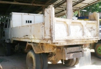 HINO FD 195 HP HO6C-TURBO หกล้อดั๊มพ์ กระบะดั๊มพ์เหล็ก 6 ตันความยาว 3.60 เมตรสภาพดีสวยพร้อมบรรทุกพร้อมใช้งานได้เลย เครื่องยนต์แรงดีเดิมๆไม่มีเยิ้ม ภายในเก๋งคอนโซลครบพร้อม พวงมาลัยเพาเวอร์ ระบบเบรคทริ๊ปฟี้ครบครัน ช่วงล่างใหญ่แน่นดีคัชซีไม่มีบวม ยาง 8.25 ขอ HINO FD 195 HP HO6C-TURBO หกล้อดั๊มพ์ กระบะดั๊มพ์เหล็ก 6 ตันความยาว 3.60 เมตรสภาพดีสวยพร้อมบรรทุกพร้อมใช้งานได้เลย เครื่องยนต์แรงดีเดิมๆไม่มีเยิ้ม ภายในเก๋งคอนโซลครบพร้อม พวงมาลัยเพาเวอร์ ระบบเบรคทริ๊ปฟี้ครบครัน ช่วงล่างใหญ่แน่นดีคัชซีไม่มีบวม ยาง 8.25 ขอ