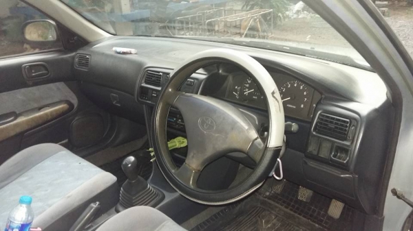 ขายโคโลน่าปี97/1.5ไฟฟ้าเพาเวอร์เครื่องดีเกียร์ธรรมดารถขี่ดีหม้อน้ำเปลืยนมาใหม่