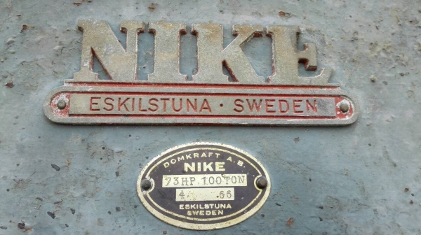 ======= Sold Out!! ====== แท่นอัดไฮดรอลิคมือโยก NIKE 100 ตัน Made in Sweden กระบอกใหญ่ พร้อมใช้ โทร 089-2499-123 นครปฐม