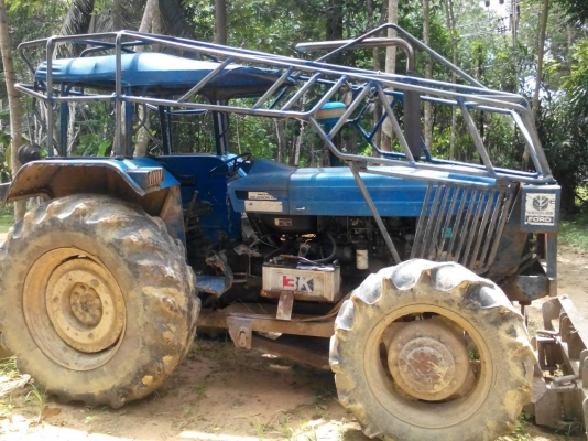 ขายรถไถ FORD AT6610 2 เพลา ใบมีดดันหน้า 3 จาน 7 จาน เอกสารเล่มทะเบียน ราคา 620000