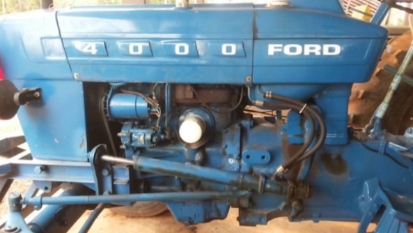 FORD 4000 T2 รถไถเพลาเดียว เครื่องยนต์ 55 แรงเครื่องแรงดีสุดๆไม่มีแตกเยิ้ม ขับง่ายใช้งานได้คล่องตัวดีครับ หลังคาใหม่สวยๆ ระบบเกียร์เดินหน้าถอยหลังใช้งานได้ดีเข้าง่ายไม่มีหลุด ขายเฉพาะรถไถตัวเปล่านะครับไม่มีอุปกรณ์ ช่วงล่างยางสภาพดี 70\% พร้อมใช้งานได้เลยไม FORD 4000 T2 รถไถเพลาเดียว เครื่องยนต์ 55 แรงเครื่องแรงดีสุดๆไม่มีแตกเยิ้ม ขับง่ายใช้งานได้คล่องตัวดีครับ หลังคาใหม่สวยๆ ระบบเกียร์เดินหน้าถอยหลังใช้งานได้ดีเข้าง่ายไม่มีหลุด ขายเฉพาะรถไถตัวเปล่านะครับไม่มีอุปกรณ์ ช่วงล่างยางสภาพดี 70\% พร้อมใช้งานได้เลยไม