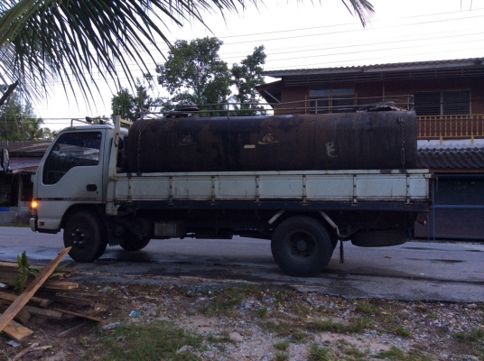 ขายรถบรรทุก 6 ล้อกระบะคาร์โก้ ISUZU NKR 130 แรงม้าปี 2550 ไมล์ 220200 กม.ราคา 520000