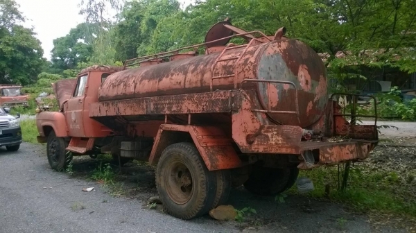 ฝากขายรถน้ำ 6 ล้อหัวยาว รุ่นคัสซีใหญ่คลัชแขวน เครื่อง 6BD1 160 แรงม้า เฟืองท้ายใหญ่ คัสซีสวยตลอดเส้น เอกสารชุดประมูลครบ