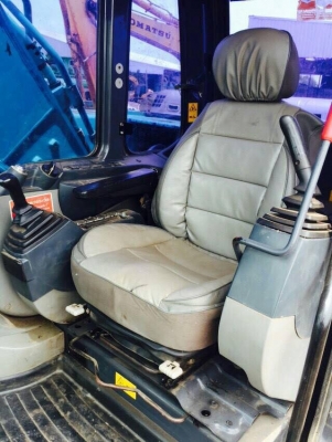 ขายรถแบคโฮ KOBELCO sk200-8yn11 9,xxxชม.รถสวยพร้อมใช้เอกสารเล่มทะเบียนราคา 1,650,000 ขายรถแบคโฮ KOBELCO sk200-8yn11 9,xxxชม.รถสวยพร้อมใช้เอกสารเล่มทะเบียนราคา 1,650,000