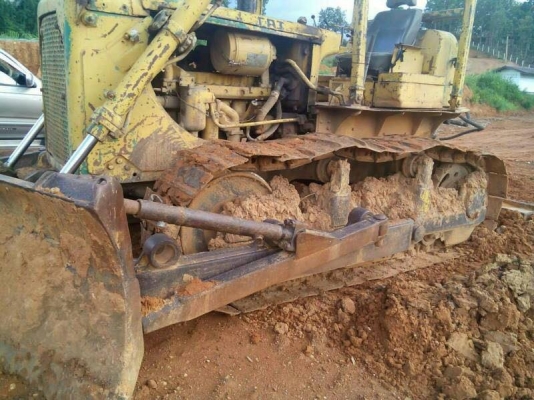 ขายรถแทรคเตอร์ CAT D6C ฝาบาง ลิปเปอร์รถสวยพร้อมใช้ราคา 500,000