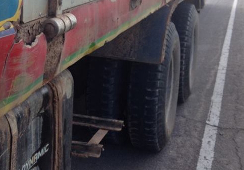 **800,000 บ.ต่อรอง/// 10ล้อ ROCKY FXZ-240 2เพลาดั้มเนียม **ขาย ISUZU ROCKY FXZ-240 10ล้อ2เพลาดั้มเนียม พร้อมใช้ ราคาเบาๆ ISUZU ROCKY FXZ23NFY 6SD1-240HP ร็อค240 หัวขาว เครื่องเดิม เกียร์เดิม เครื่องดี แน่น แรงดีครับ เกียร์ดี ไม่หลุด ช่วงล่างเดิมๆ คัสซีเดิ