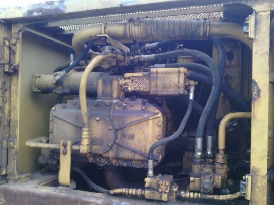 ขายรถแบคโฮ KOMATSU pc200-1มีไลหัวเจาะเอกสารอินวอยท์รถสวยพร้อมใช้ราคา 450,000