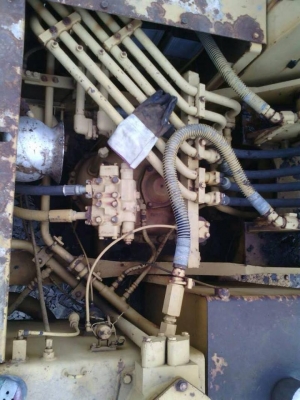 ขายรถแบคโฮ KOMATSU pc200-1มีไลหัวเจาะเอกสารอินวอยท์รถสวยพร้อมใช้ราคา 450,000