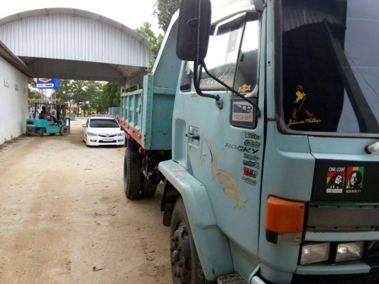 ขายหกล้อดั้มพ์ ยาง900 ISUZU FTR32FR -6HE1-195HP ปี38 แอร์ เพาเวอร์ เบรคทิฟฟี่ ดั้มสามมิตร คัสซีใหญ่สวยทั้งเส้น