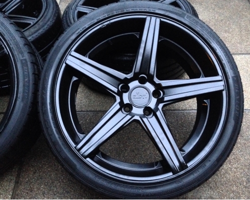 ล้อ ADV1 ขอบ 20 หน้า8.5 หลัง 10 นิ้ว พร้อมยางปี12