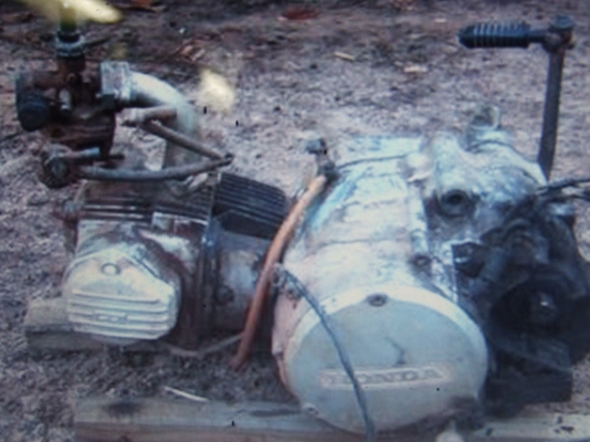 ต้องการซื้อเครื่องมอไซค์สามล้อครับ ต้องการซื้อเครื่องมอไซค์สามล้อครับ