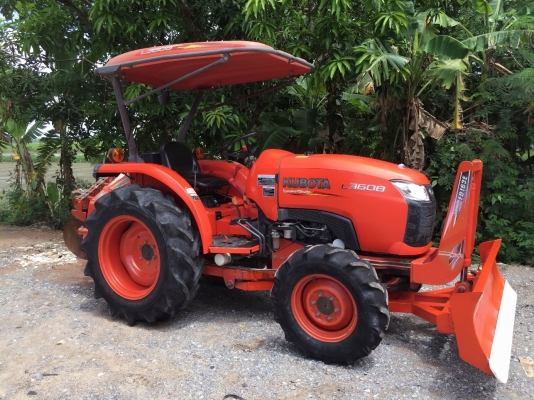 ขายด่วยรถไถคูโบต้า L3608 สภาพนางฟ้า ทำงานเพียง 600 ชั่วโมง ขายด่วยรถไถคูโบต้า L3608 สภาพนางฟ้า ทำงานเพียง 600 ชั่วโมง