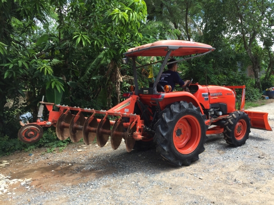 ขายด่วยรถไถคูโบต้า L3608 สภาพนางฟ้า ทำงานเพียง 600 ชั่วโมง ขายด่วยรถไถคูโบต้า L3608 สภาพนางฟ้า ทำงานเพียง 600 ชั่วโมง