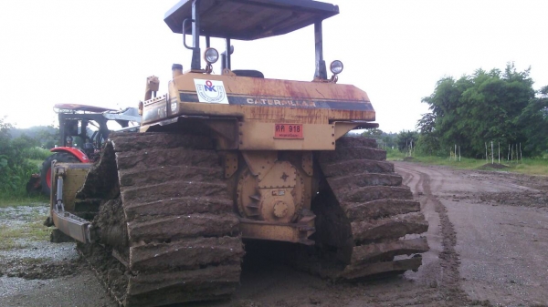 ขายรถแทรคเตอร์ CAT D6H เอกสารเล่มทะเบียน ราคา 700000