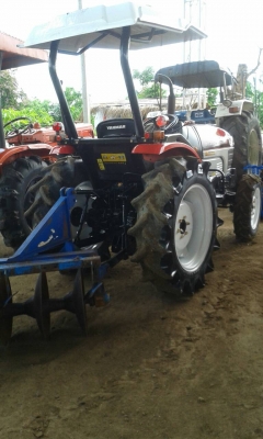 ขายครับรถไถยันม้า34แรงสองเพลา ราคา175000บาท  รถสวยมากเดิมๆ มีผาน5หนึ่งอันอยู่ วังบัว อ คลองขลุง จ กำแพงเพชรสนใจโทร 0813655997 อำพรพาเจริญราคาคุยกันได้อีกนะครัย