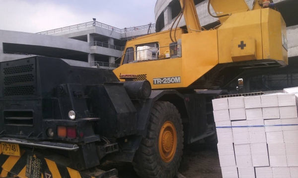 ต้องการขายรถเครน4ล้อTADANO-M4ปี90