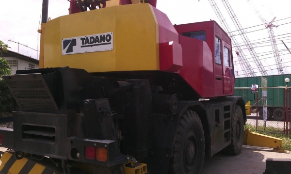 ต้องการขายรถเครน4ล้อTADANO25-M4ปี88 ต้องการขายรถเครน4ล้อTADANO25-M4ปี88