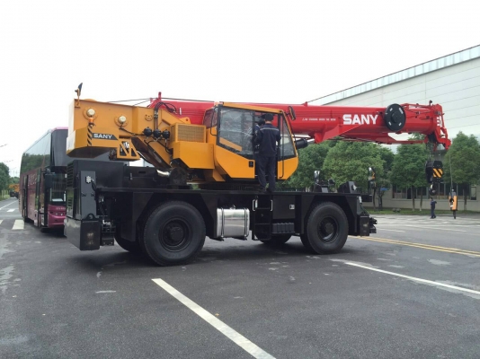 รถเครนSANY 4 ล้อ Rough-terrain Crane ขนาด 25 ตัน (Rough Terrain Crane) รถเครนSANY 4 ล้อ Rough-terrain Crane ขนาด 25 ตัน (Rough Terrain Crane)