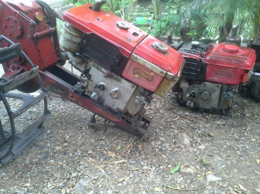 ขายถูกๆครับ รถไถเดินพร้อมเครื่อง 105 สองเครื่อง
