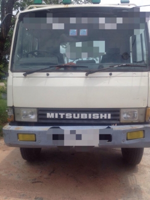 Mitsubishi fn 526 M serial 50059 สิบล้อหางปลา 2เพลา เครื่อง 6D16 ใช้บรรทุกรถแบ็คโฮ PC 200 เอกสารครบพร้อมโอน Mitsubishi fn 526 M serial 50059 สิบล้อหางปลา 2เพลา เครื่อง 6D16 ใช้บรรทุกรถแบ็คโฮ PC 200 เอกสารครบพร้อมโอน