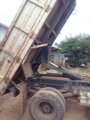 รถดัมพ์ฃ