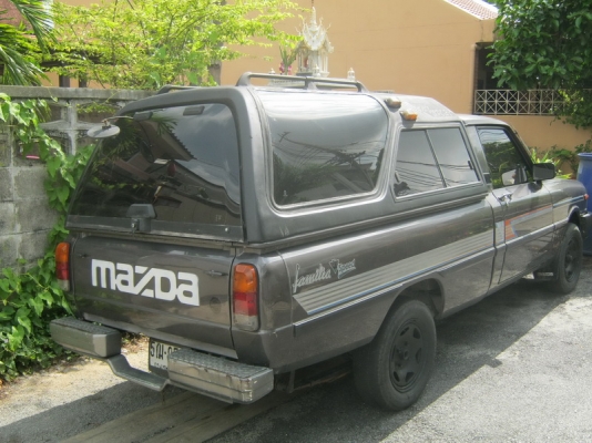 MAZDA แฟมิเลีย