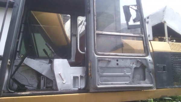 CATERPILLAR E200B รถพร้อมใช้เครื่องดี ช่วงล่างใด้ ทำงานดีไม่โหลด เอกสารเล่มทะเบียนพร้อมโอน CATERPILLAR E200B รถพร้อมใช้เครื่องดี ช่วงล่างใด้ ทำงานดีไม่โหลด เอกสารเล่มทะเบียนพร้อมโอน