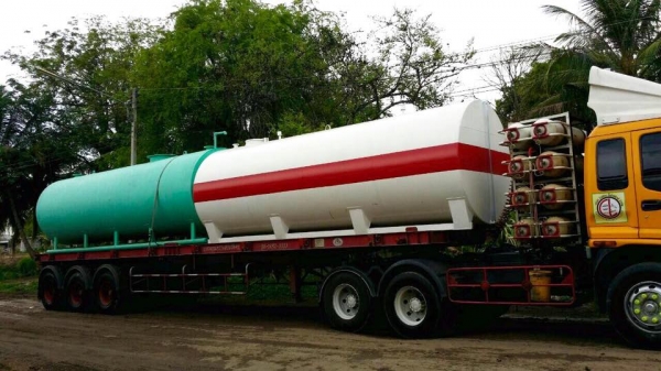 ถังน้ำมันมือสอง บริการส่งตามตกลง ได้ถังดี ราคาถูกใจ /// ติดต่อมาก่อนได้ครับ มีหลากหลายขนาดหลายสเปกให้เลือกสรร