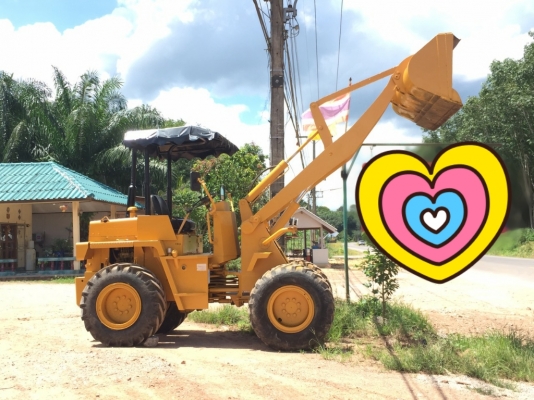 Komatsu 507  แขนยาว ตักขึ้น 10 ล้อรั้วสูงสี่เส้นได้นะคะ