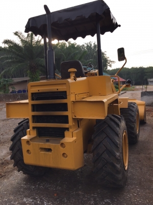 Komatsu 507  แขนยาว ตักขึ้น 10 ล้อรั้วสูงสี่เส้นได้นะคะ