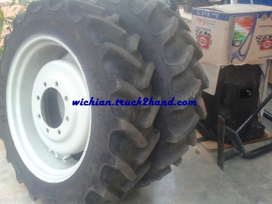 ขายแล้วยางรถไถขนาด 280/85R28 (11.2-28) ดอกลายก้างปลาหน้าแคบ ใส่ล้อหน้ารถไถใหญ่ หรือล้อหลังรถไถเล็ก