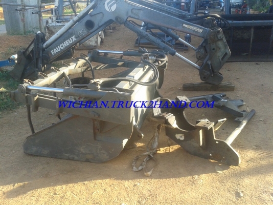 ขายแล้วขอบคุณพี่โก๋ เลาขวัญมากครับ ชุดตักหน้ารถไถฟอร์ด  ยี่ห้อMAILLEUX รุ่นMX 460 ตรงรุ่นFORD 6610 หรือติดตั้งกับรุ่นอื่นๆ