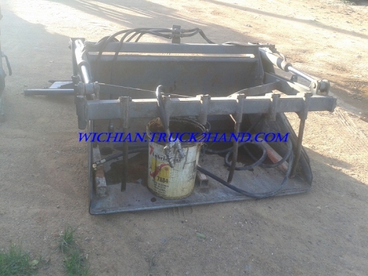 ขายแล้วขอบคุณพี่โก๋ เลาขวัญมากครับ ชุดตักหน้ารถไถฟอร์ด  ยี่ห้อMAILLEUX รุ่นMX 460 ตรงรุ่นFORD 6610 หรือติดตั้งกับรุ่นอื่นๆ