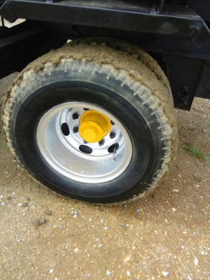 ขายลูกพ่วงดั้มสวยๆสามมิตรปี49 ขายลูกพ่วงดั้มสวยๆสามมิตรปี49