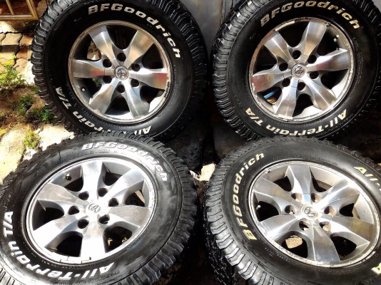 ขายล้อวีโก้  4 WD  พร้อมยาง  BF 265 x 70 x 16