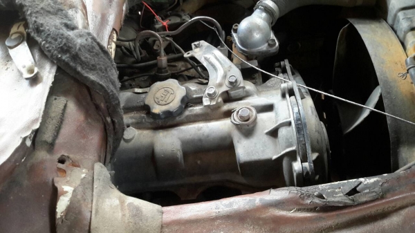 ขายรถตู้ สภาพใช้งานได้ มีเล่มทะเบียน