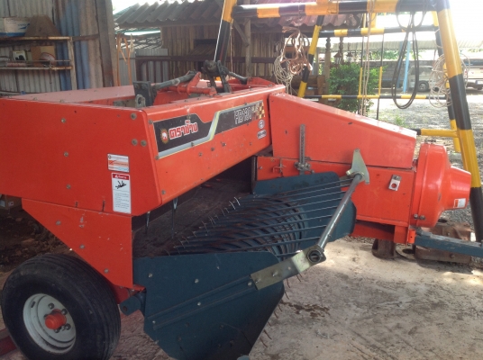 ขายเครื่องอัดฟาง