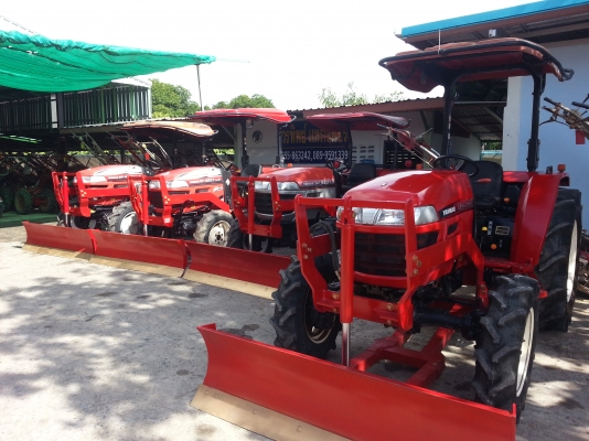 ยันร์ม่า EF453T LX 4 WD พร้อมใบมีด ก่อน 49 แรง 922 ชั่วโมง