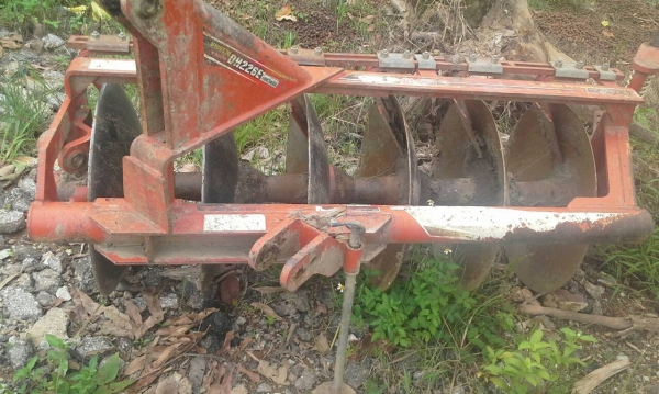 รถไถL3608อุปกรณ์ครบ3อย่างเล่มพร้อมรถปี54ใช้น้อย1500ชม 315000