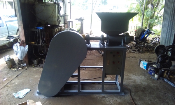 ขายเครื่องอัดคาร์บอนโรงยาง  อัดเม็ดปุ๋ย  อัดถ่านแท่ง