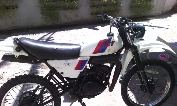ขาย ยามาฮ่า  DT125  มีเล่มทะเบียน แต่ไม่มีชุดโอน