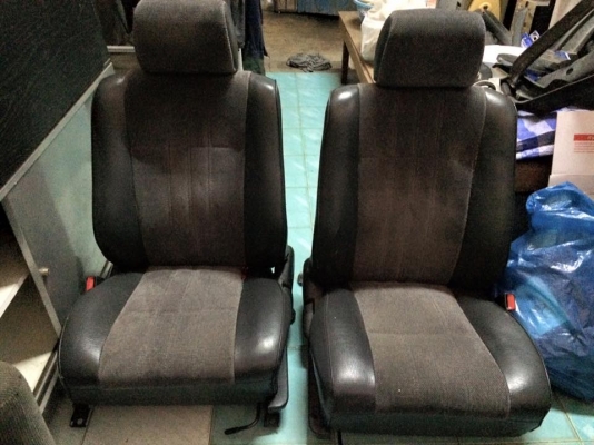 เบาะผ้า ถอนจากรถเก๋งโตโยต้า3ห่วง สภาพดีไม่ขาด ไม่ยุบ