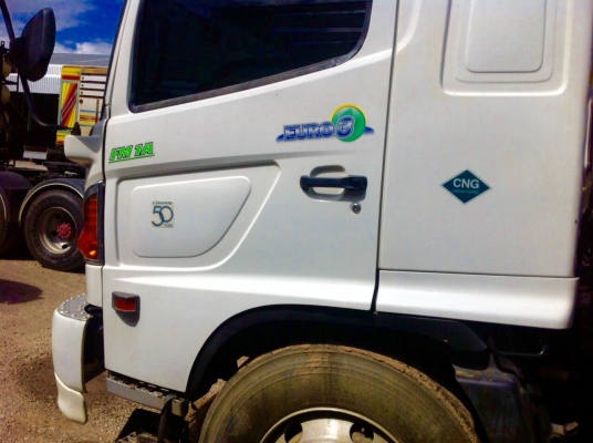 10ล้อหัวลาก HINO MEGA 500-260ปี56ติดก็าซ NGV โรงงานวิ่ง250000ก.ม