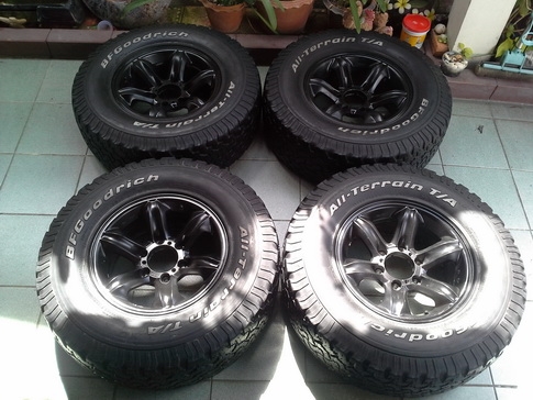 เล็บเหยี่ยว อีซูสุ แท้ + BF All 265/70/16 ปี10 สวยๆ 1ชุด