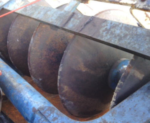 หาง 6 ใบ 26 นิ้ว ยี่ห้อ Pt ใส่ รถไถฟอร์ด คูโบต้า m 50 60 70 80