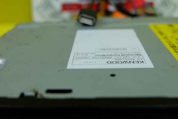 วิทยุ Kenwood รุ่น i-k70 มือสองญี่ปุ่น Cd/Mp3/USB/Aux preout 1 ชุด วิทยุ Kenwood รุ่น i-k70 มือสองญี่ปุ่น Cd/Mp3/USB/Aux preout 1 ชุด