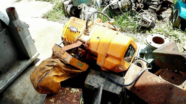 **********ขายแล้วครับ!!*********รอกโซ่ไฟฟ้า KITO 2 ตัน.ไฟ 380 V. ยาว 12 เมตร เดิมๆสภาพใหม่!! โทร 089-2499-123 นครปฐม